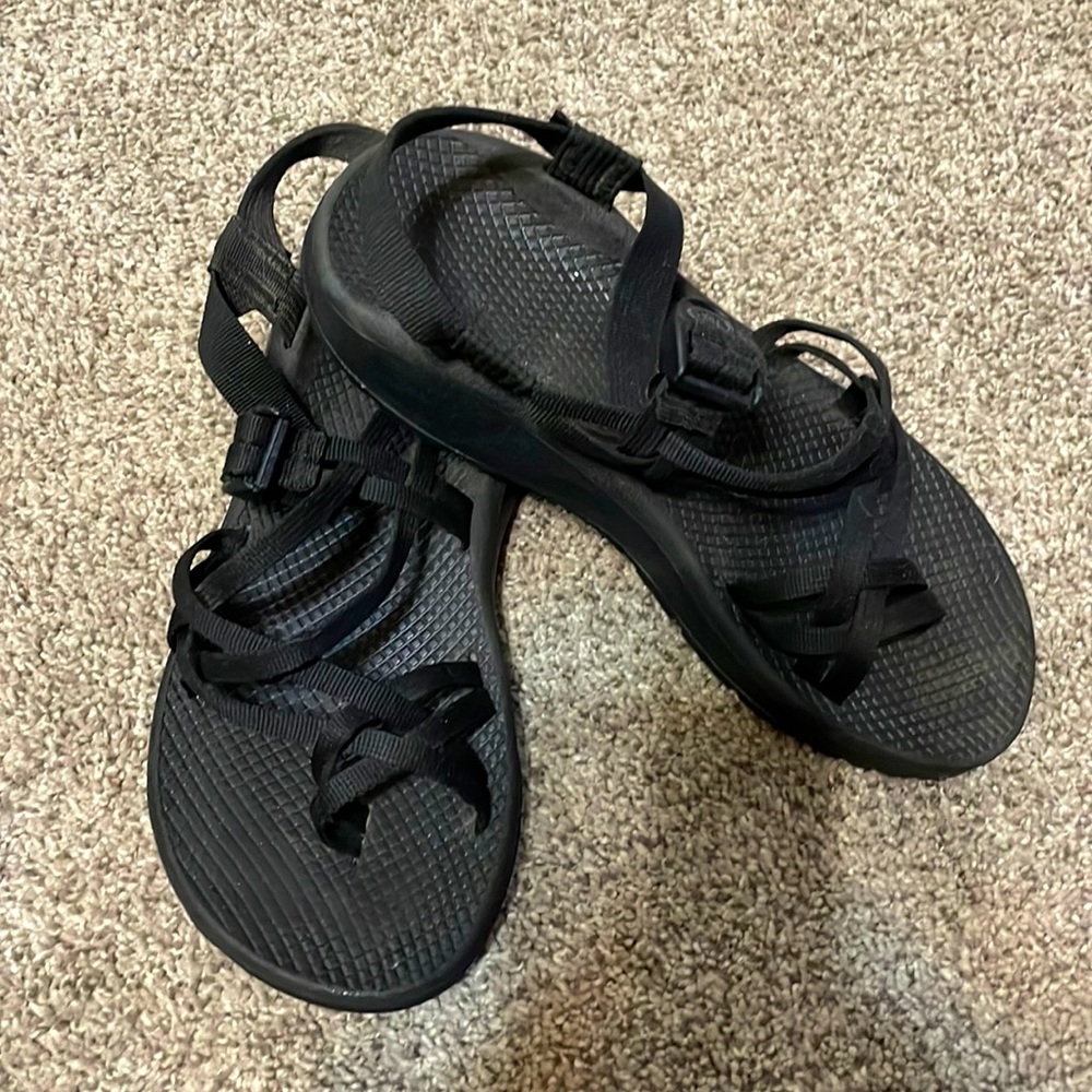 Women’s Chacos Size 10